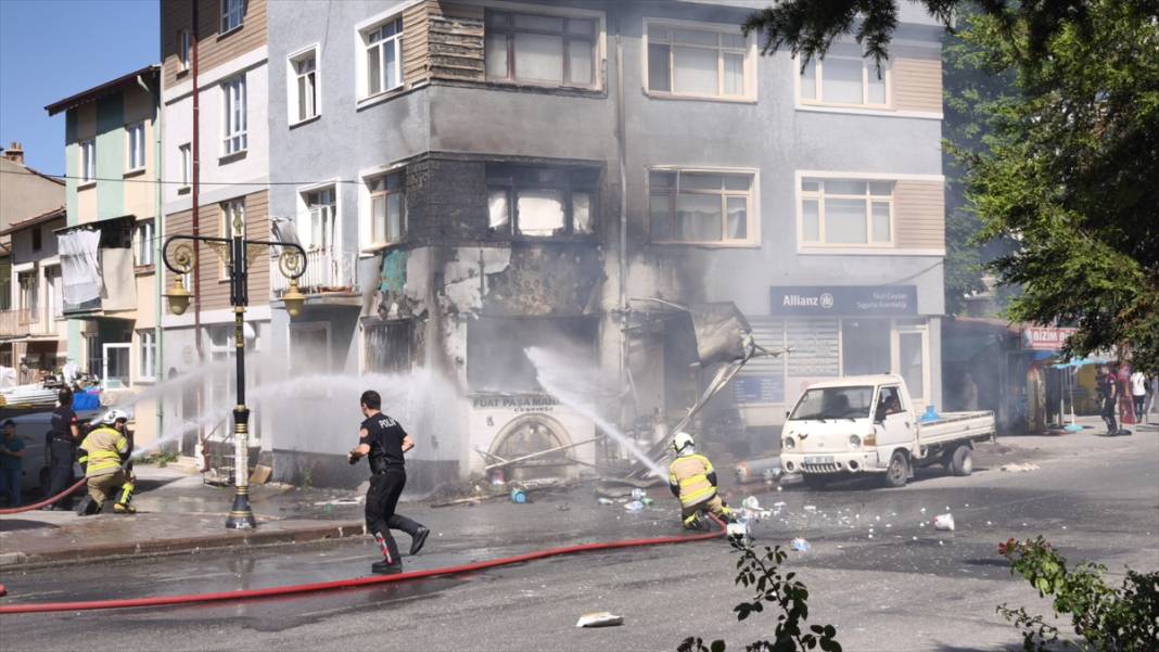 Tüpçüdeki patlamada ölü sayısı 2’ye yükseldi 8